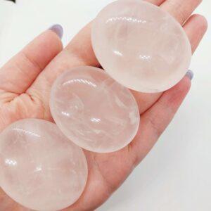 Rózsakvarc nagy marokkő